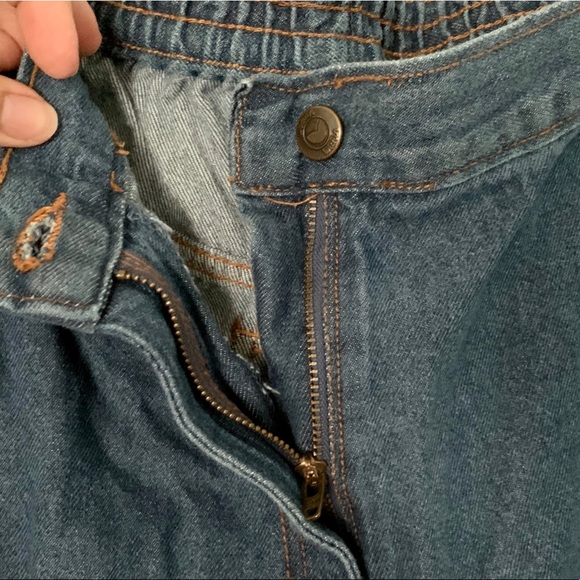 woman within blue jeans